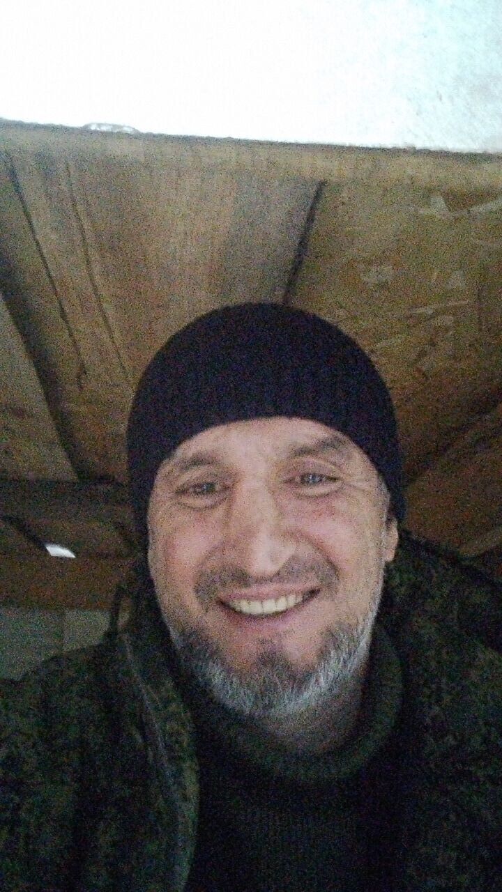  48826374  Hobodalov, 46 ,    