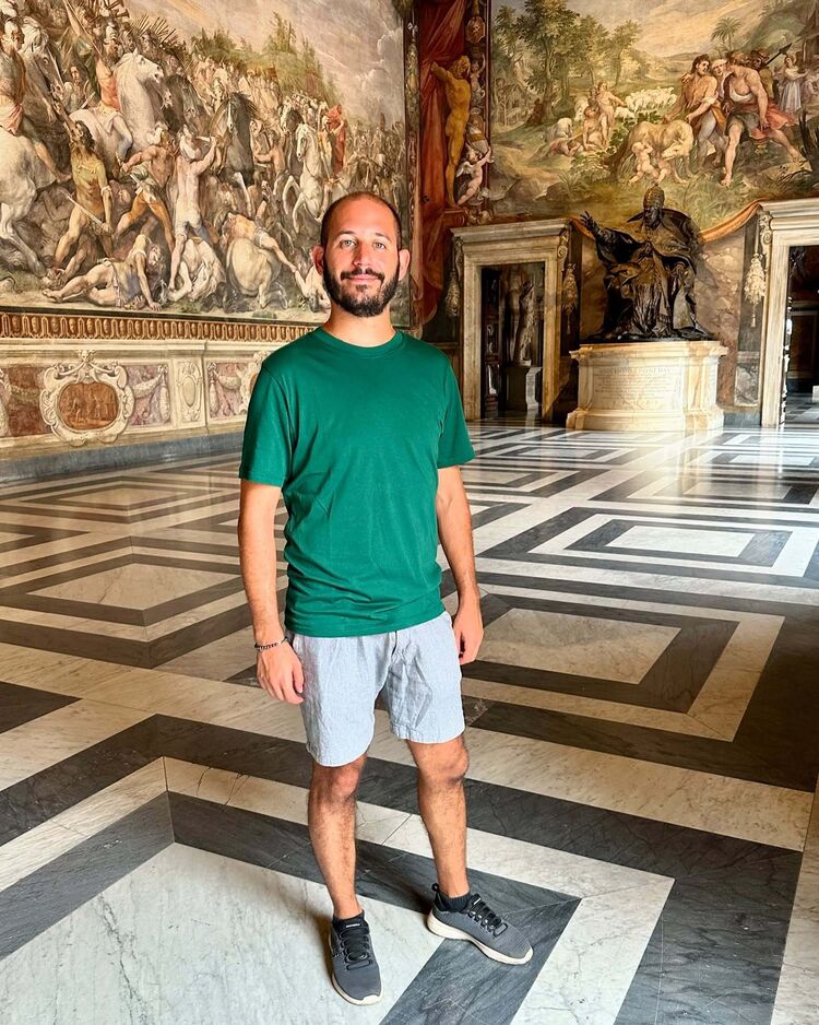  52353184  , 40 ,    1er Arrondissement