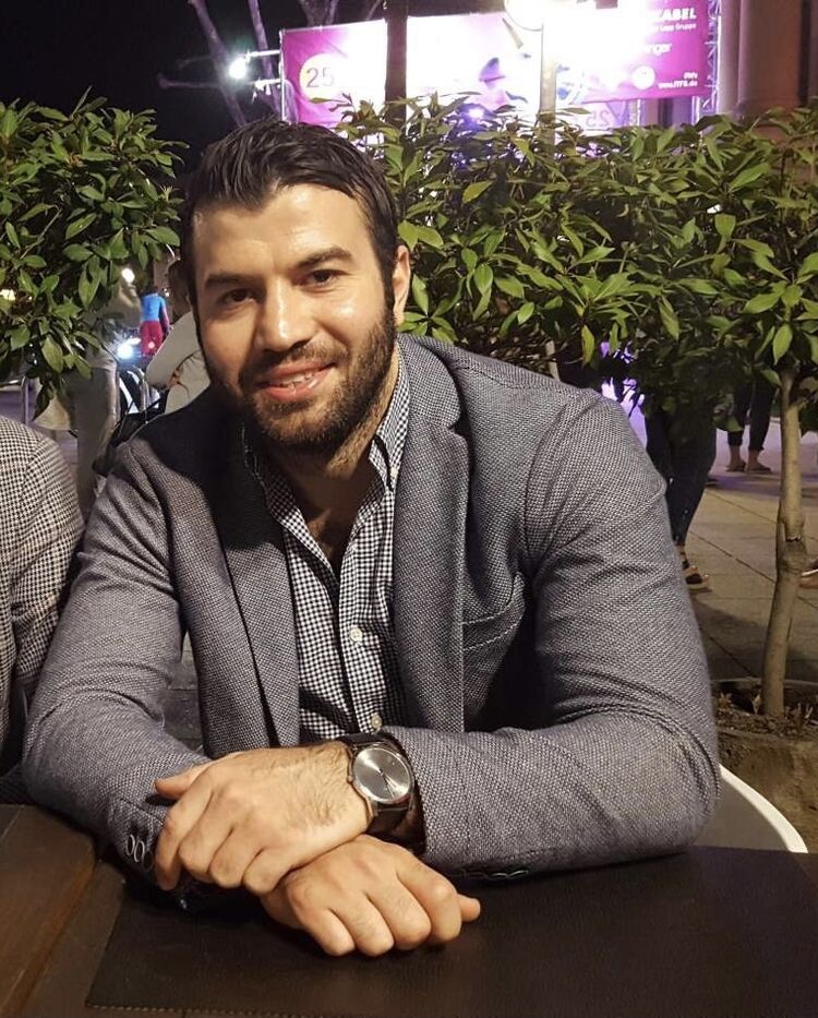  Stuttgart,   , 35 ,  