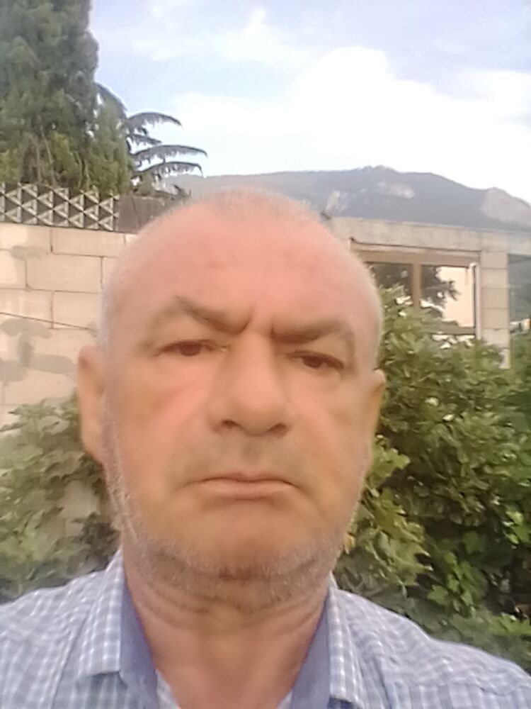  23633084  , 61 ,    