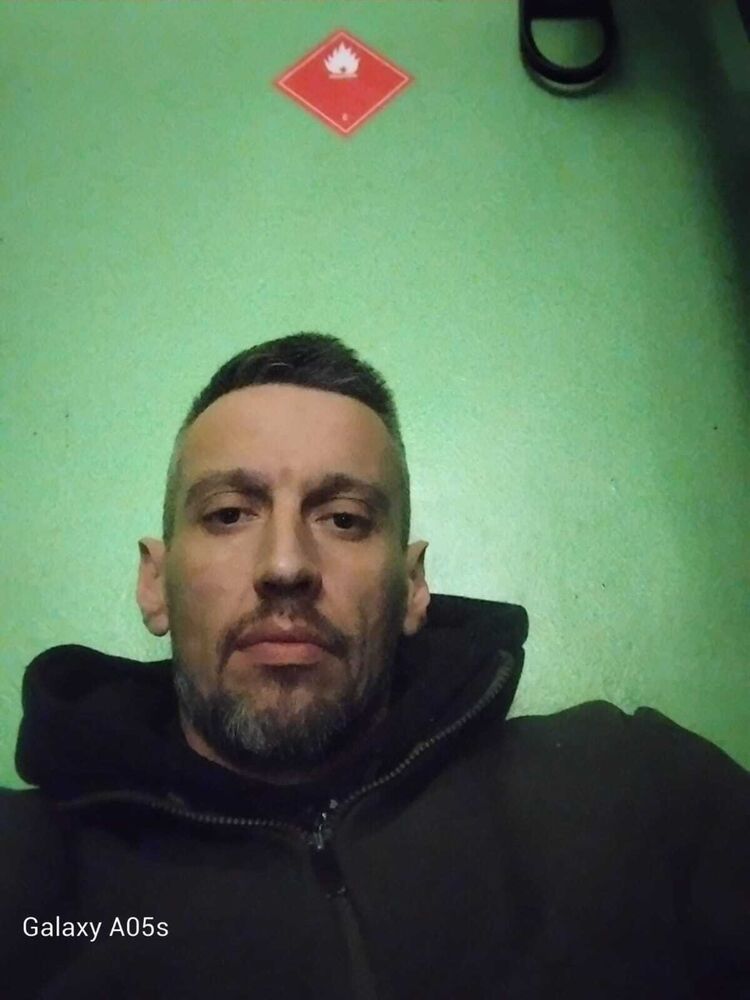  50541034  Evgen, 42 ,    
