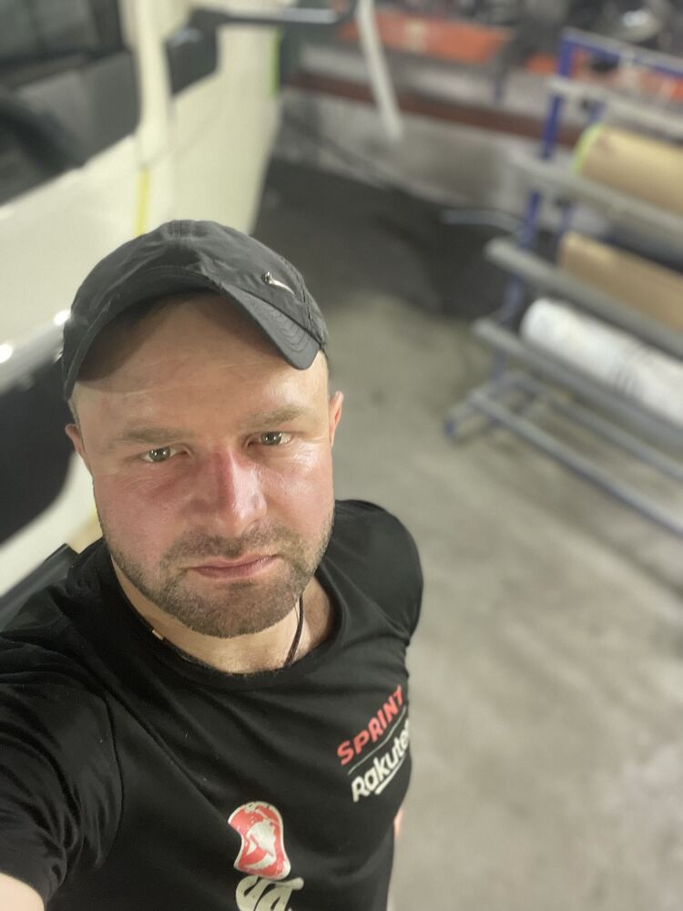  30842124  Sergey, 40 ,    