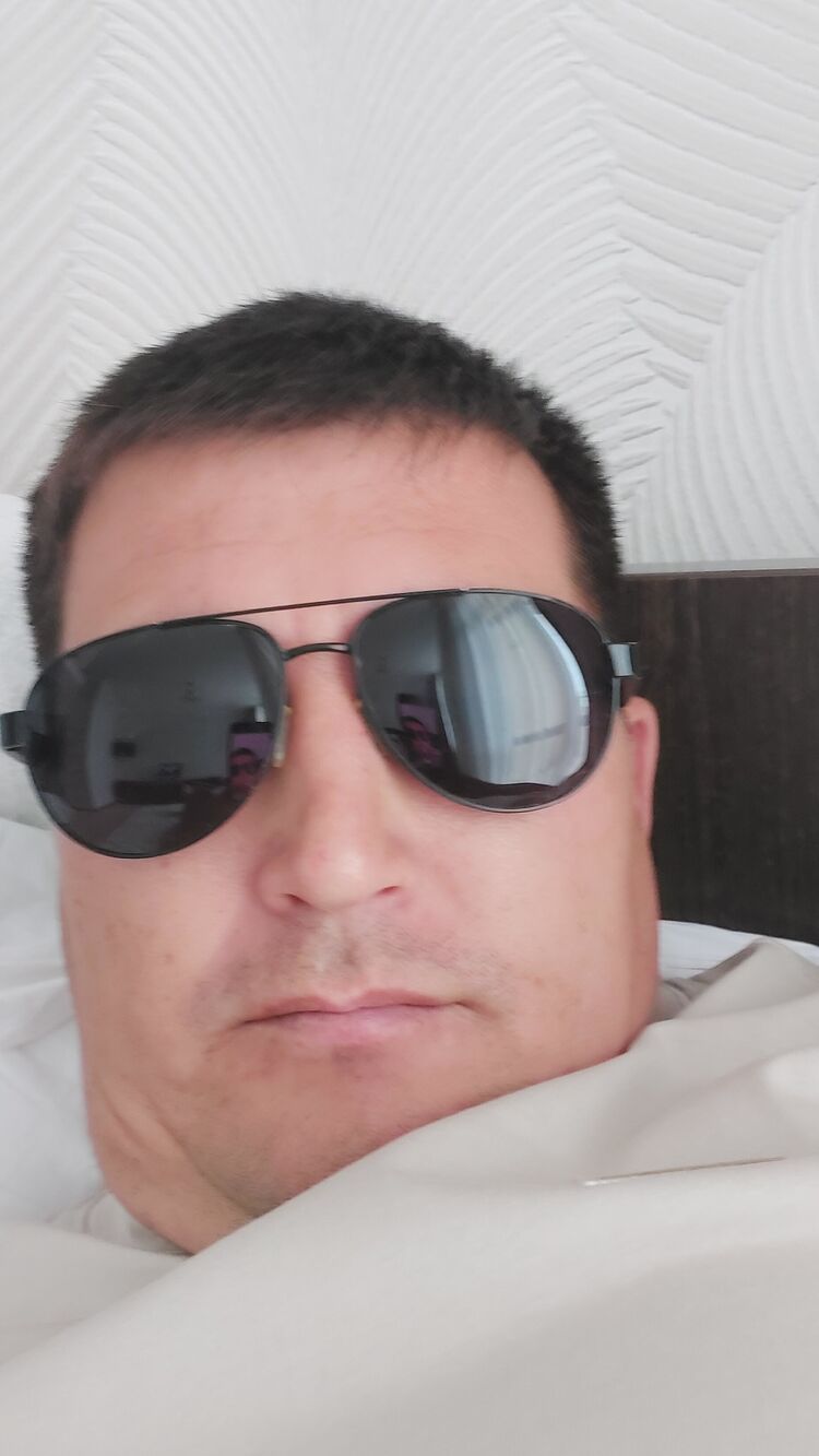  ,   Gala, 37 ,   ,   