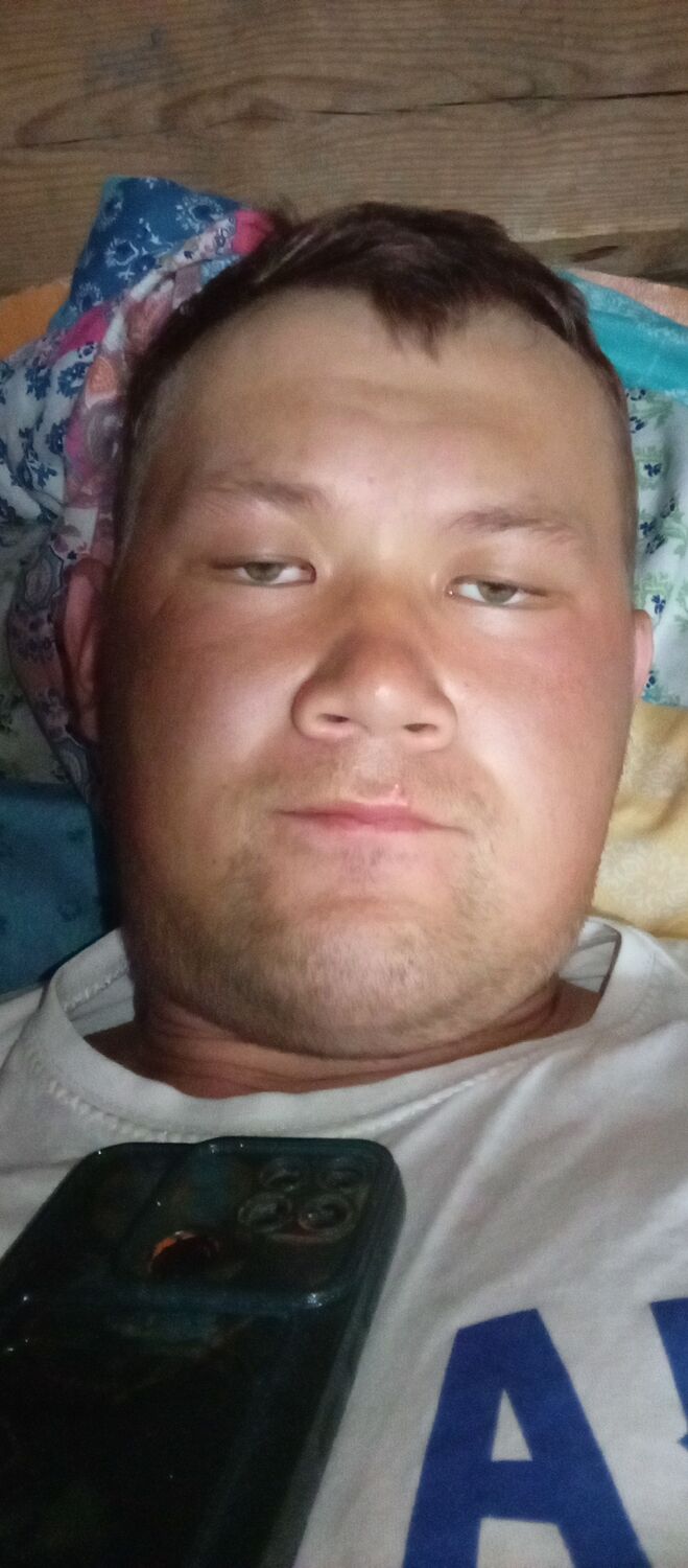 42903424  Deydara, 24 ,    