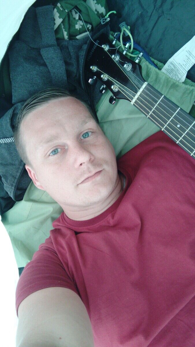  20619444  Mike, 36 ,    