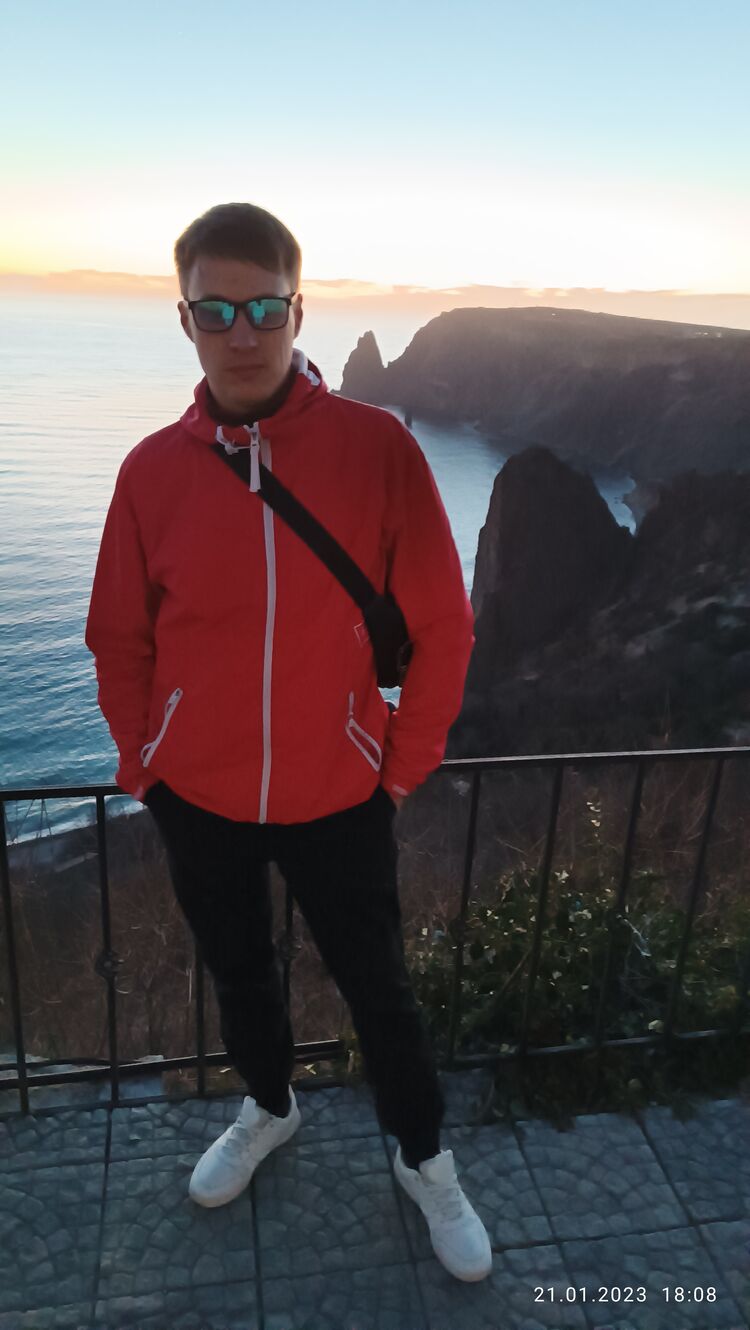  ,   Alecs, 37 ,   ,   