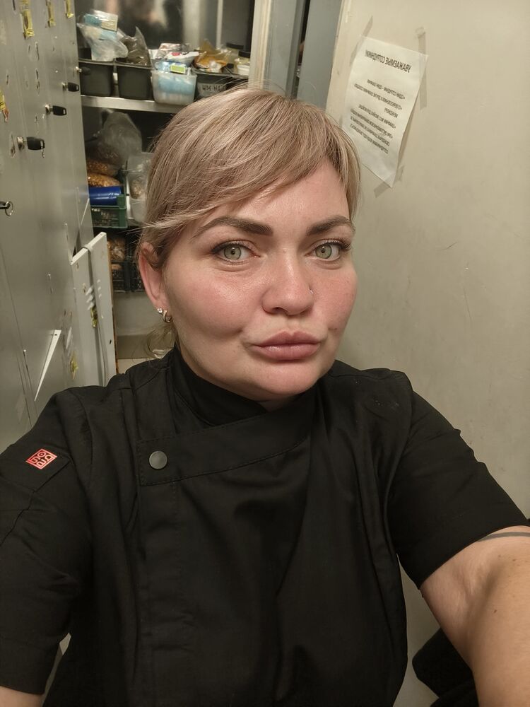  -,   Lyubochka, 35 ,   ,   , c , 