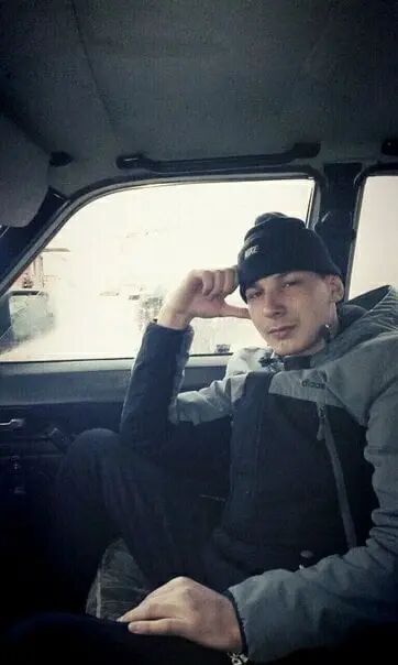  35330614  Ivan, 29 ,     