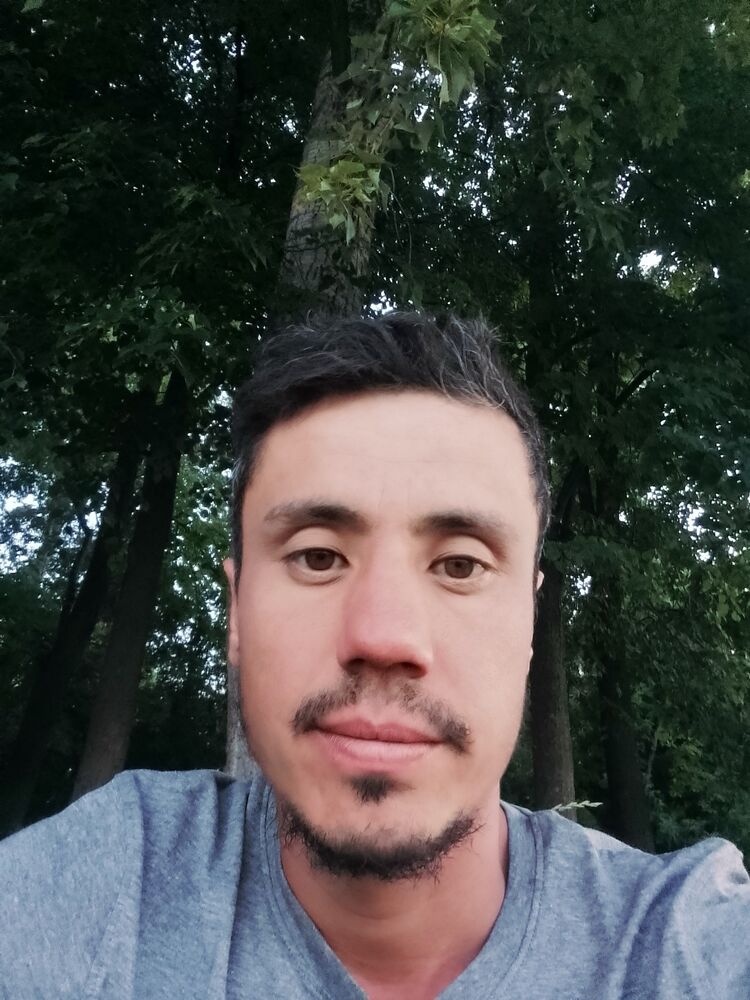  ,   Misha, 35 ,   