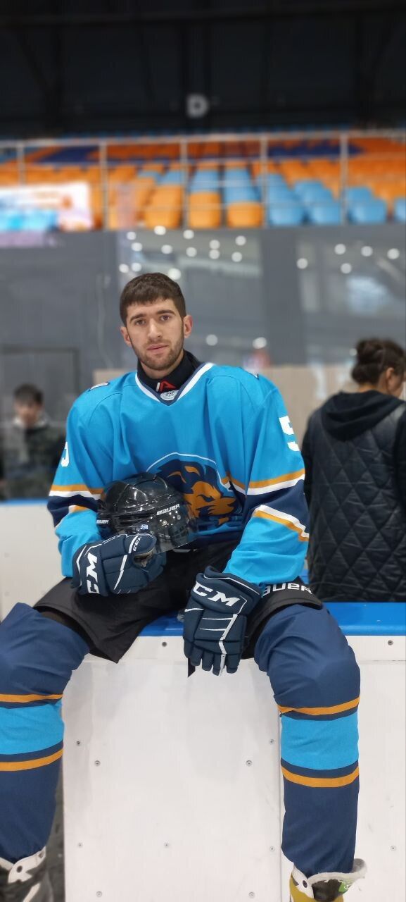  ,   Mukhammad, 24 ,   ,   