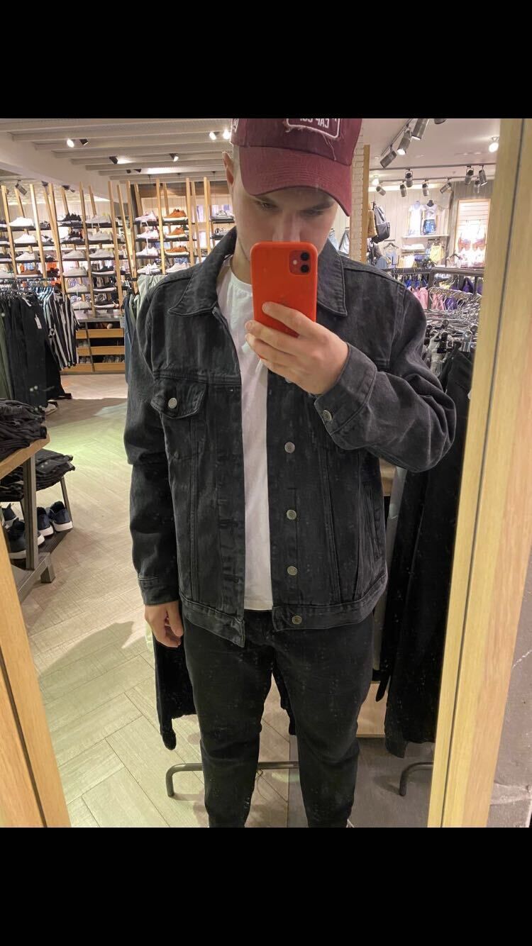  29027674  Ը, 34 ,    -