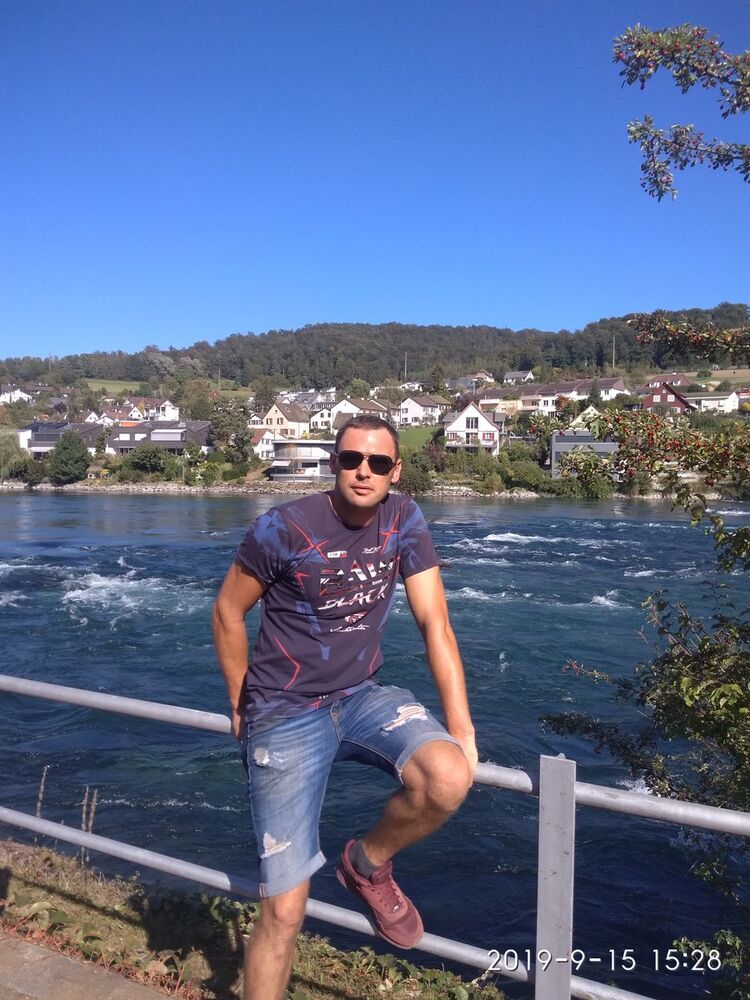  ,   Yevhenii, 40 ,   ,   , c , 