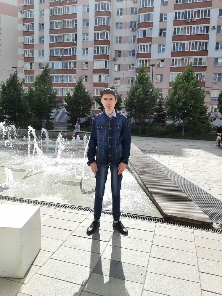  ,   Denis, 23 ,   ,   