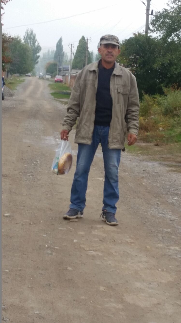  46877084  , 51 ,    