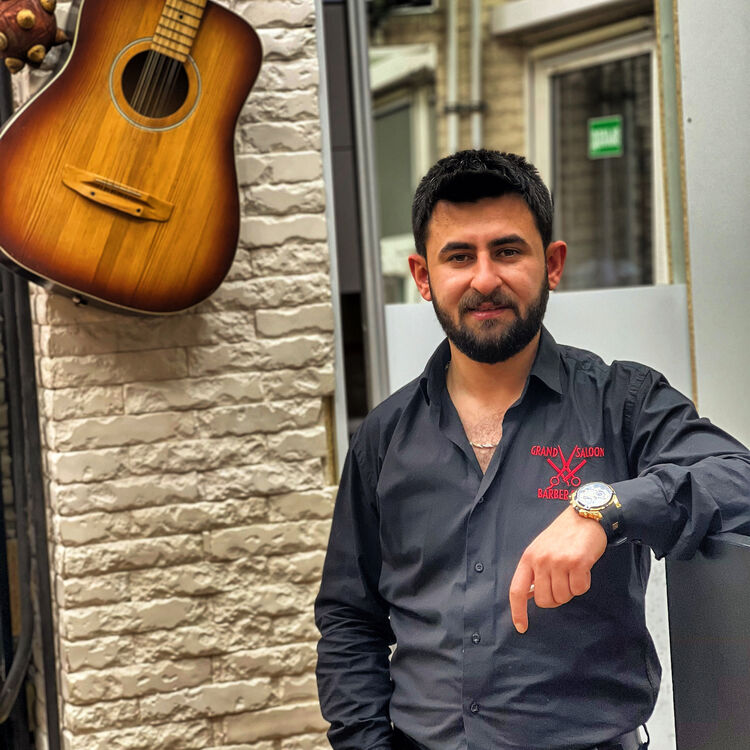 ���� 39526124 ������� ����, 33 ����, ���� ���������� � ������