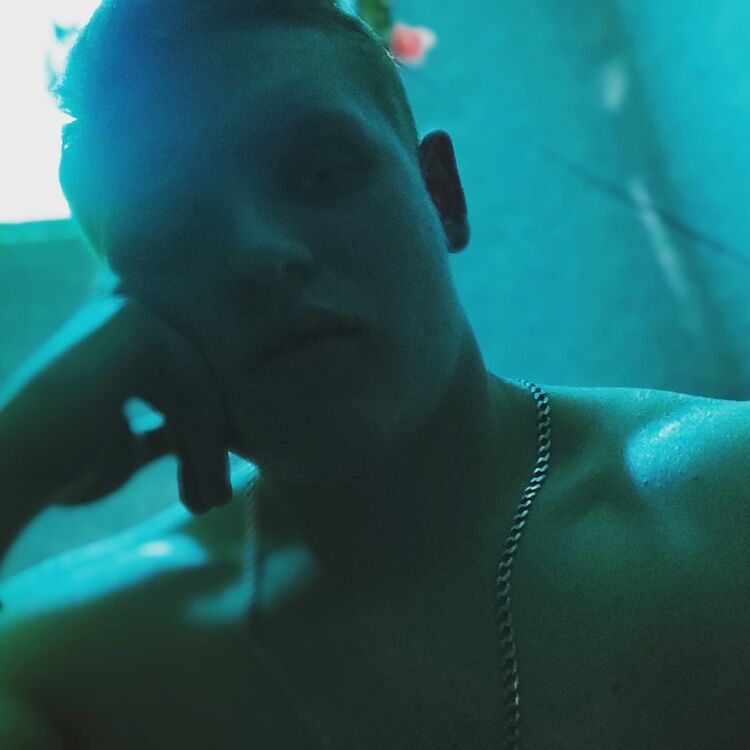  36772124  , 23 ,    