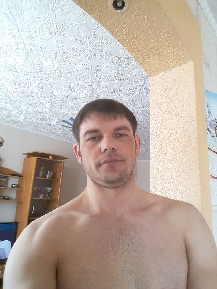  ,   Ruslan, 39 ,   
