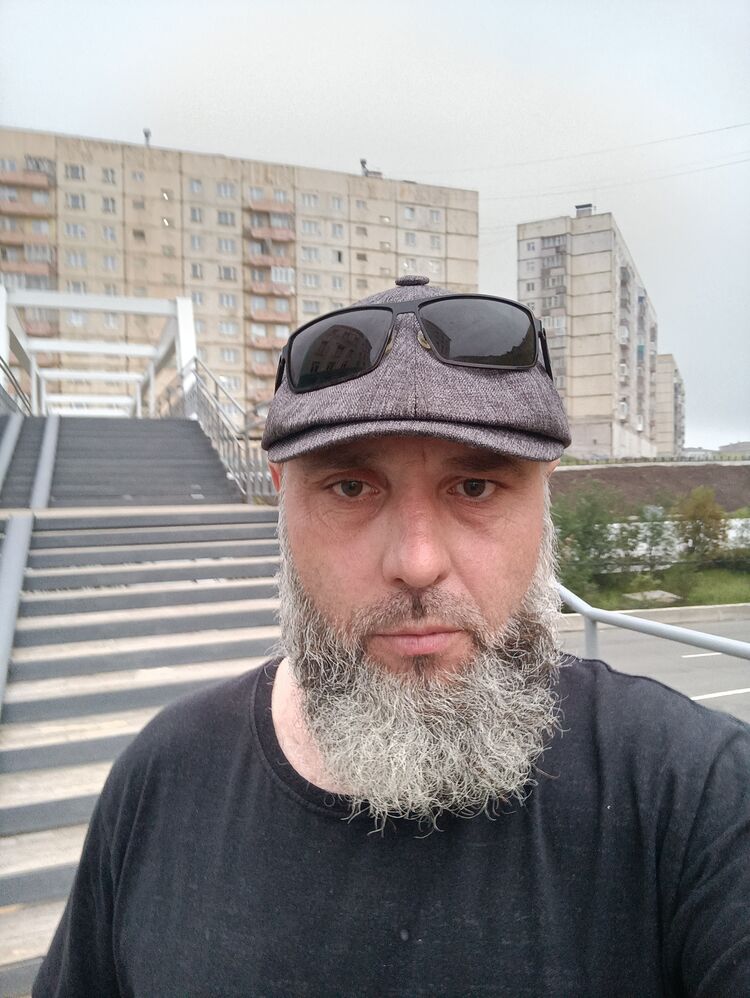  37072484  , 46 ,    