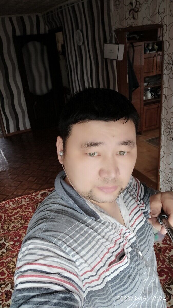  ,   Amanbek, 40 ,   ,   , c 