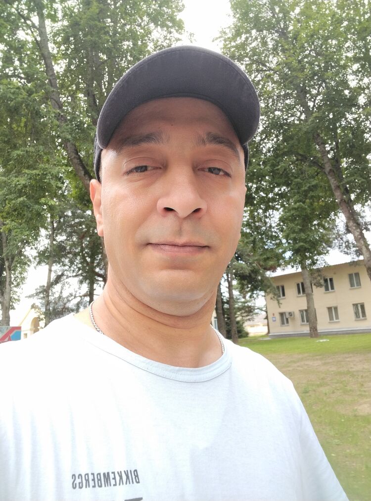  ,   Amr, 47 ,   ,   