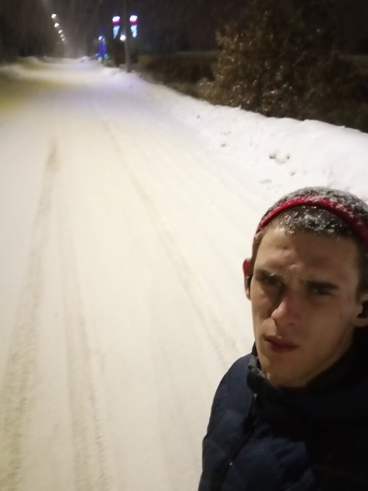  ,   Pavel, 24 ,   ,   , c , 