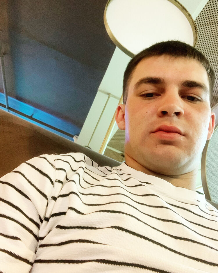  ,   Vladislav, 27 ,   ,   