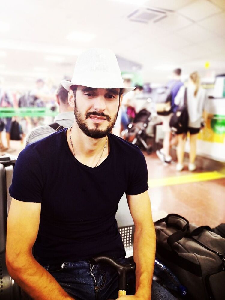  ,   Arkadi, 33 ,   ,   