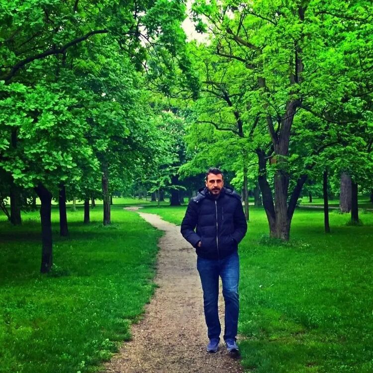  35487534  Mikail, 43 ,    