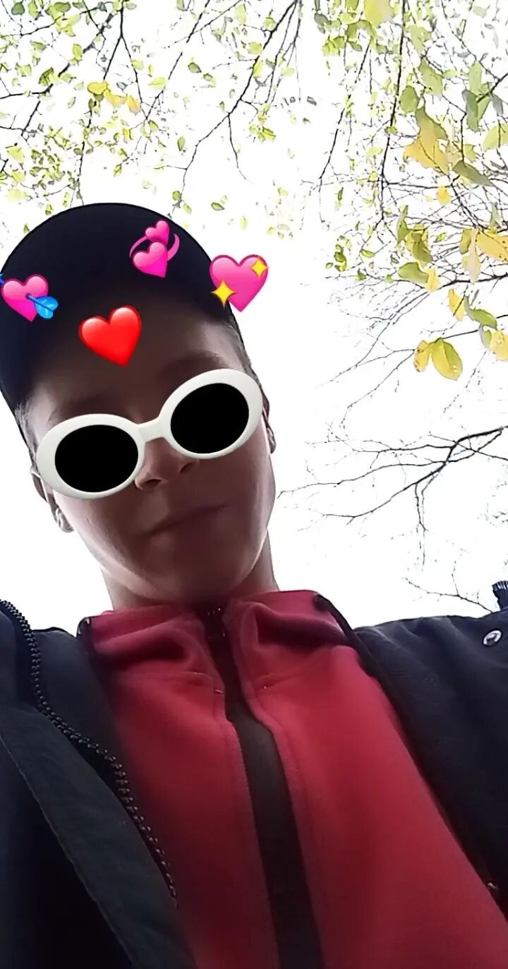   ,   Maks, 19 ,   ,   