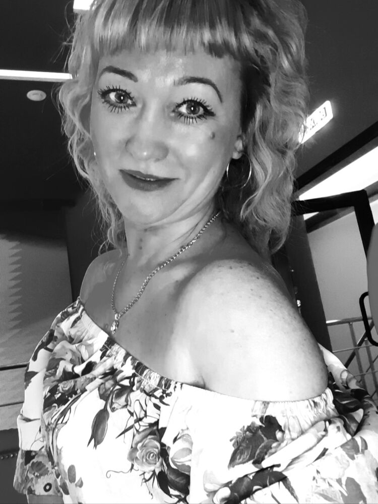  ,   LeiLa, 41 ,     , c , 