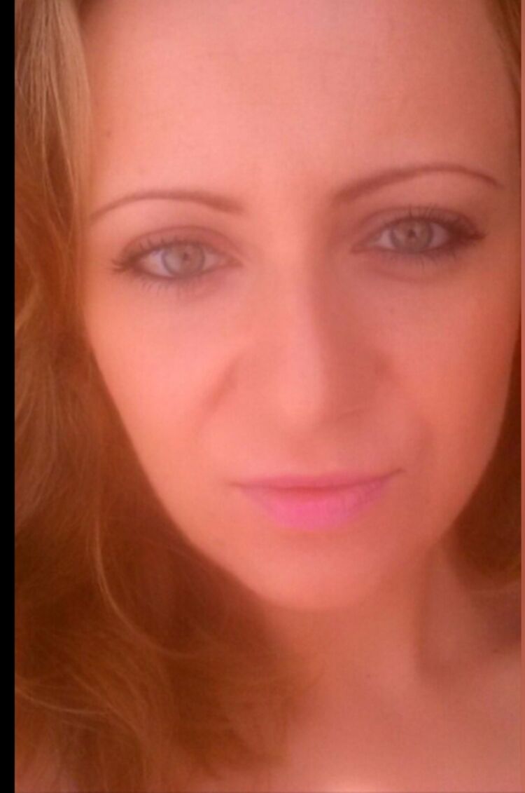  ,   Victoria, 35 ,  