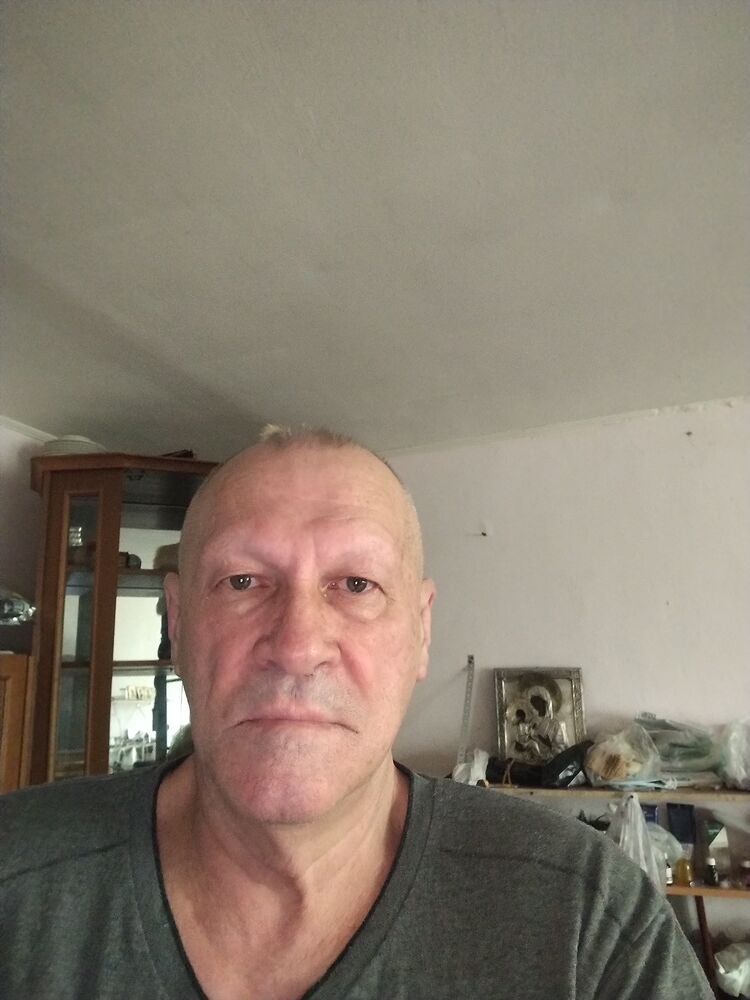  44384294  , 70 ,     