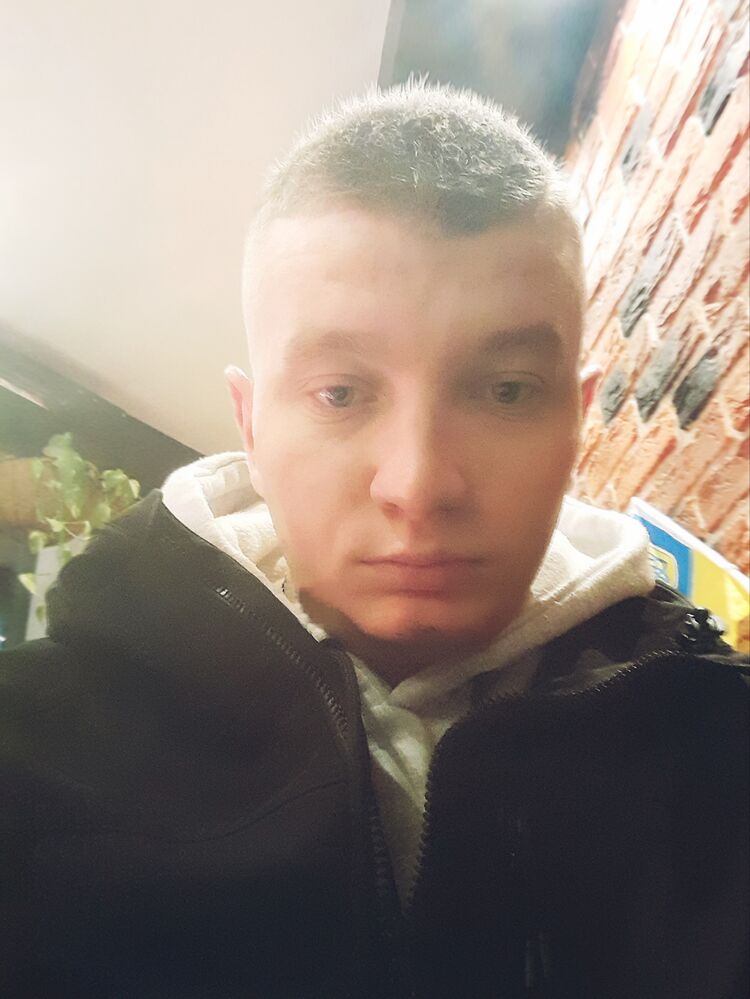  40017124  , 23 ,    