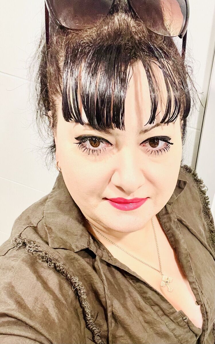 ���� 55151514 ������� Elina, 49 ���, ���� ���������� � Van Nuys