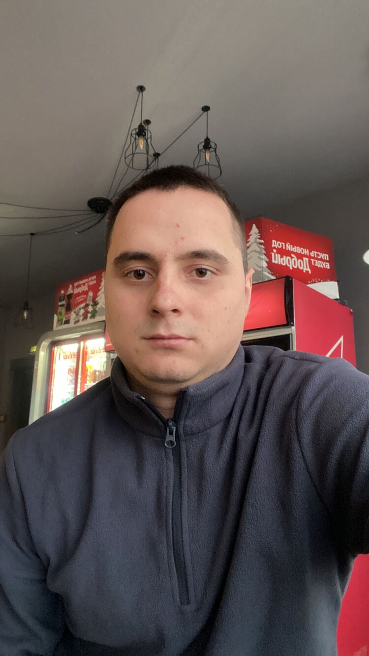  52817464  , 27 ,    