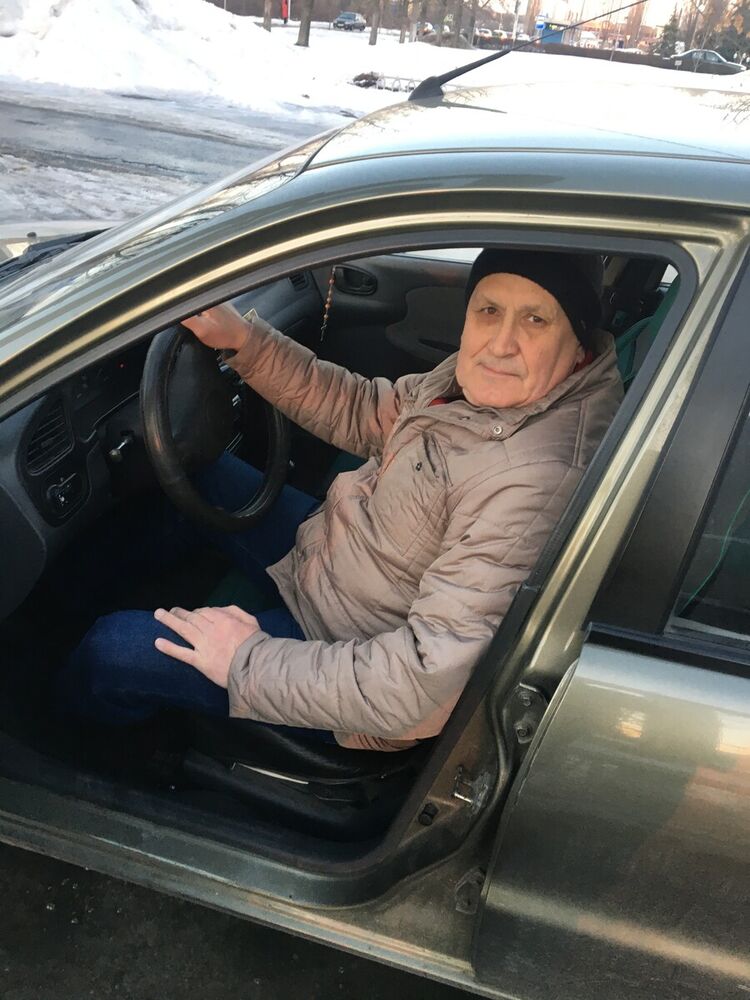  22341074  Anatoliy, 65 ,    