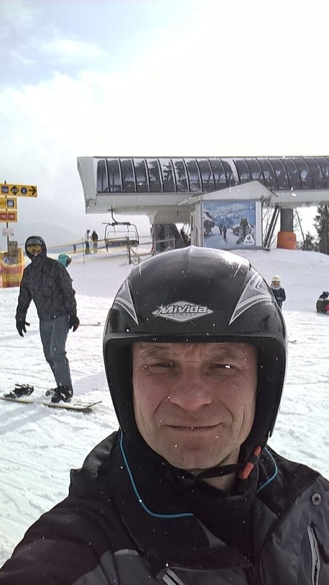  15609444  Tolik, 49 ,    