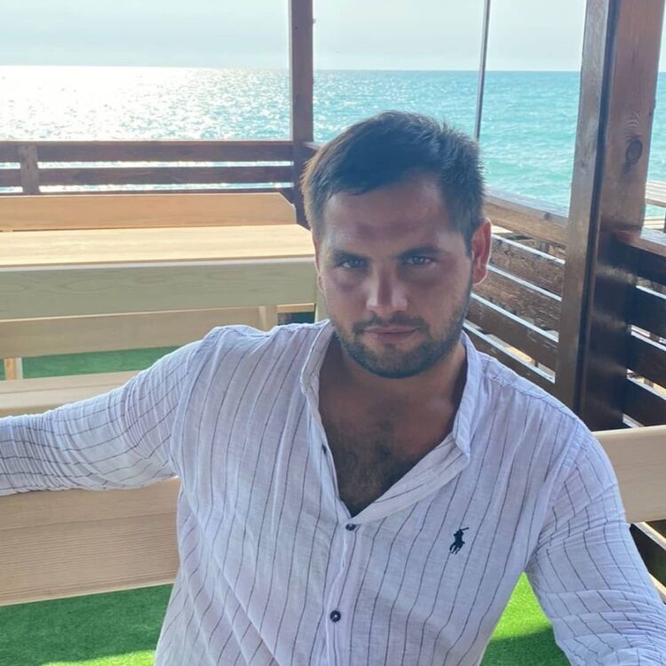  53220024  Timur, 31 ,    