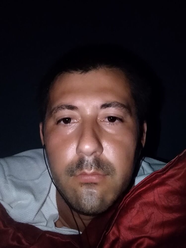 21395664  Temur, 31 ,    