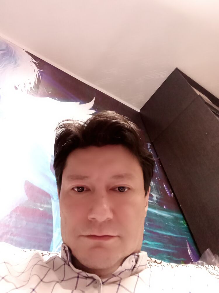  42430814  Vladimir, 48 ,    