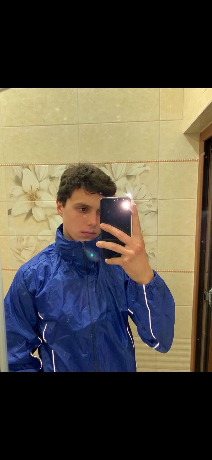  23826514  Ivan, 22 ,    