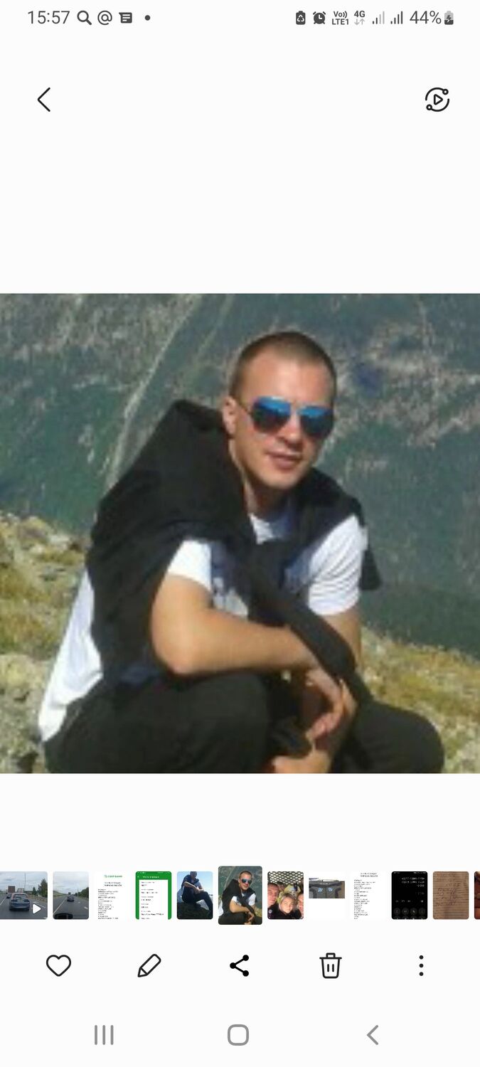  27055624  Vadim, 40 ,    