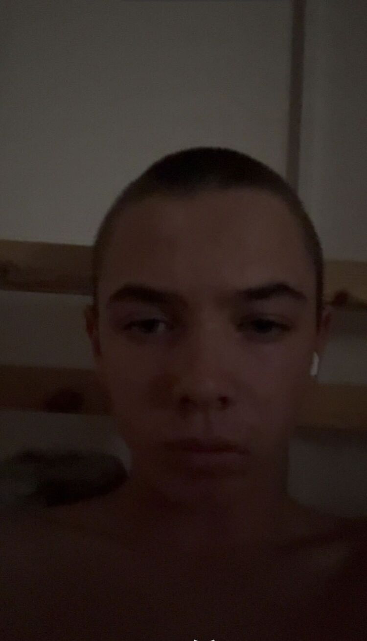  54710364  Kostia, 18 ,    Limassol