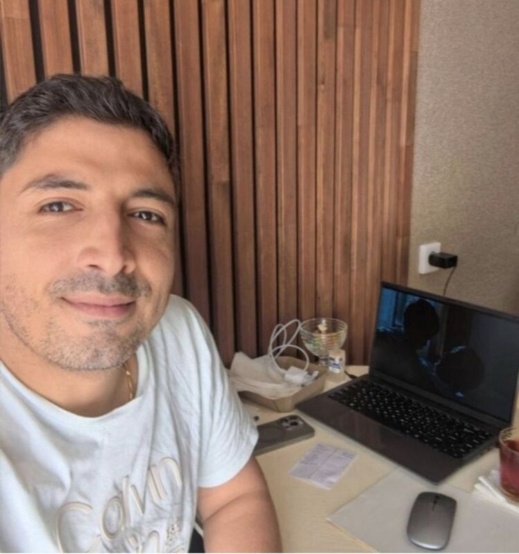  51834044  Ibrahim can, 35 ,    