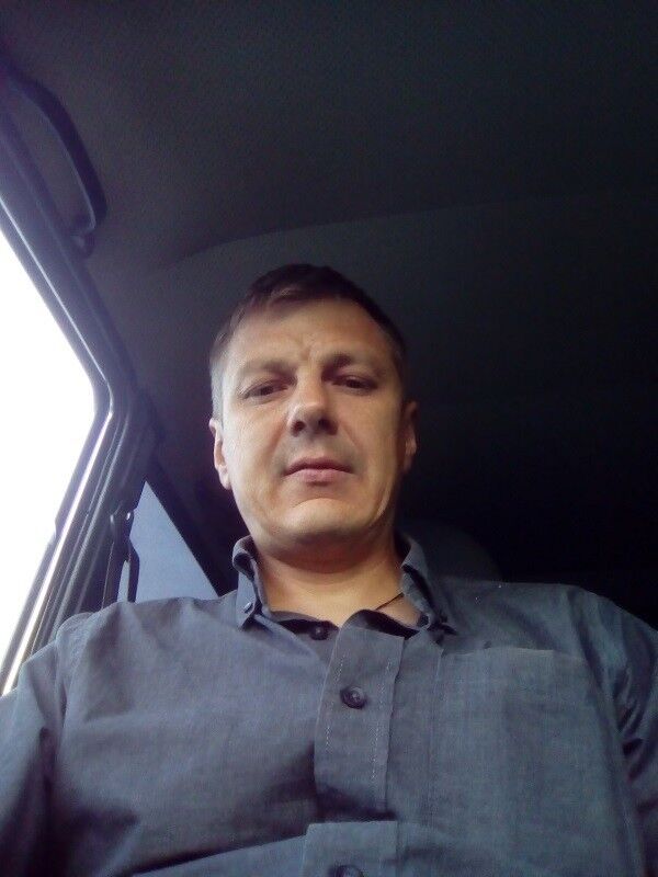  14161534  Roland, 47 ,    