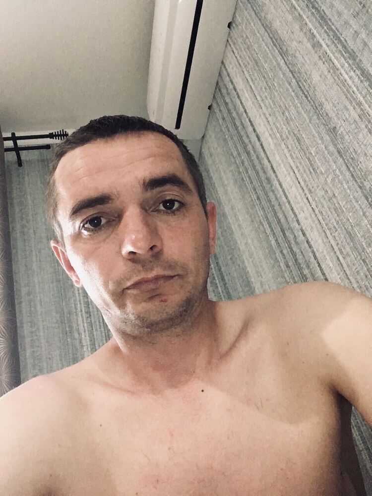  ,   Vladislav, 35 ,   ,   , c , 
