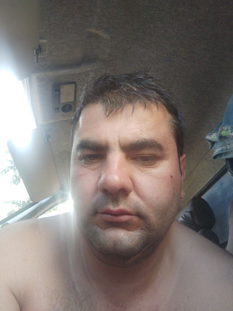  ,   Rusla, 36 ,   ,   