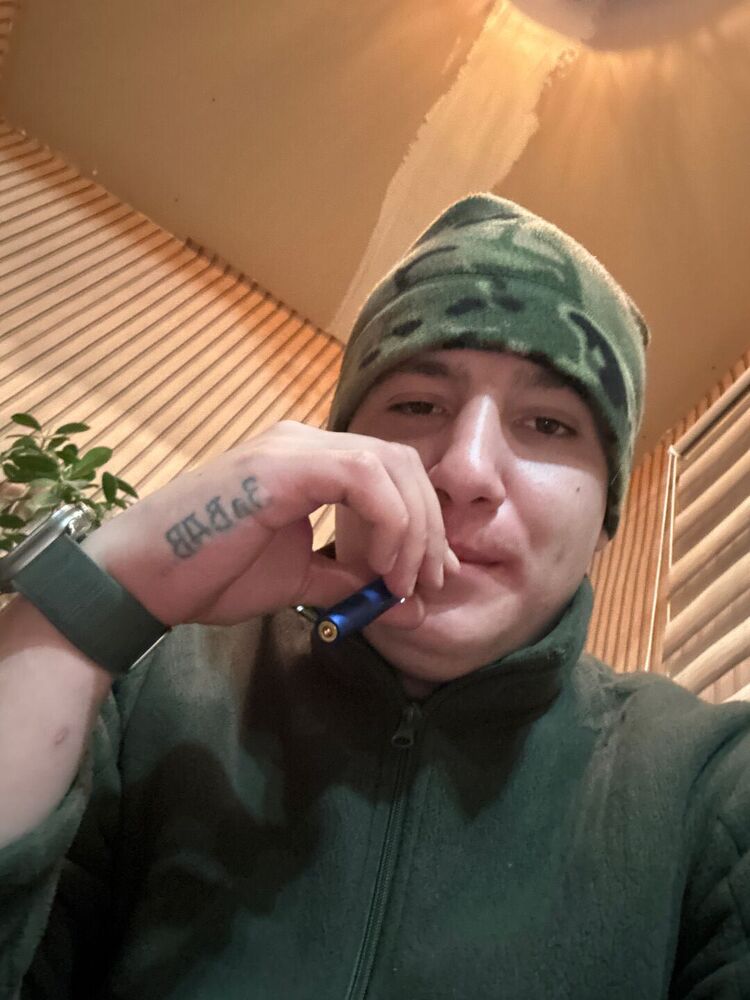  42589614  , 28 ,    