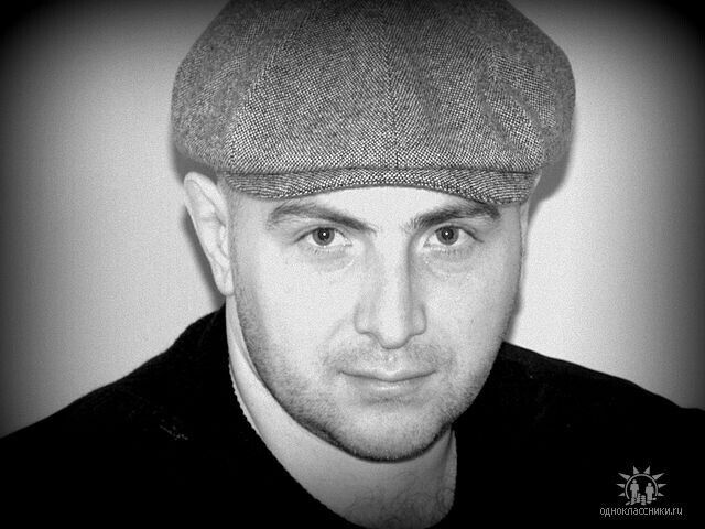  -,   Artur, 42 ,   ,   