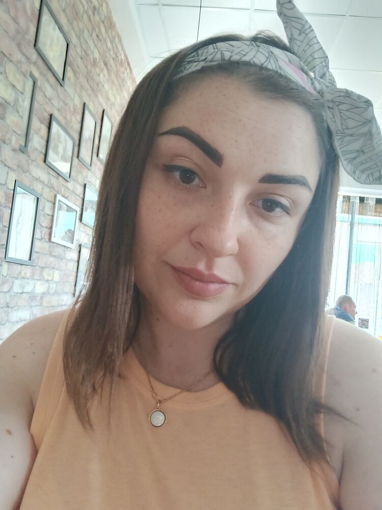  36770624  Alexandra, 34 ,    